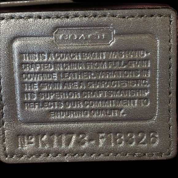 UEC Coach Gray patten leather tote bag - Picture 11 of 11